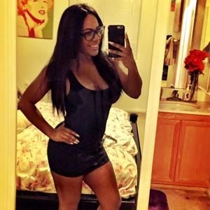 Meet your Posher, Lottie